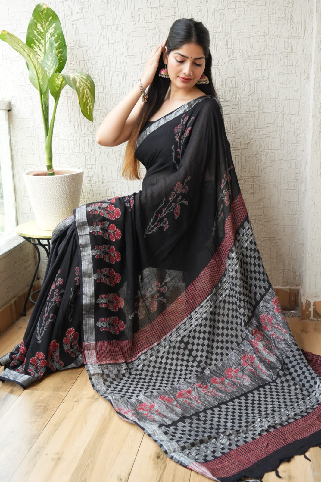 The Black Cherry Bloom Cotton Slub Saree
